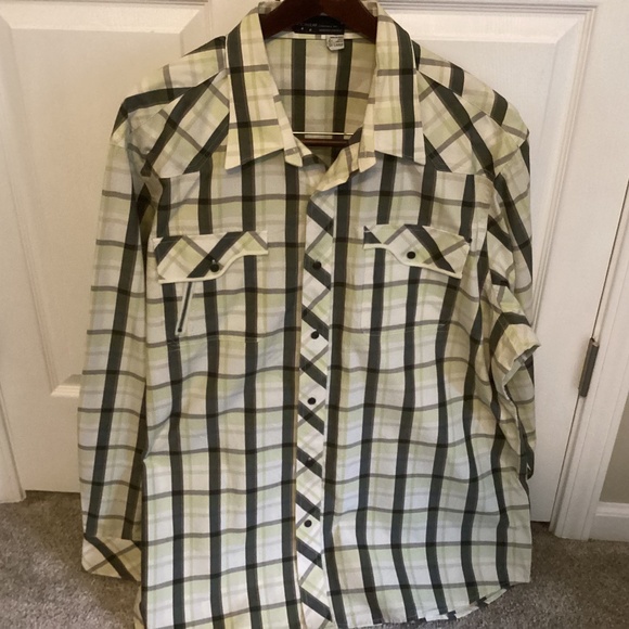Mens ROCAWEAR SIZE 3XL STRIPED/PLAID LONG SLEEVE BUTTON UP- Nice! - Picture 1 of 7